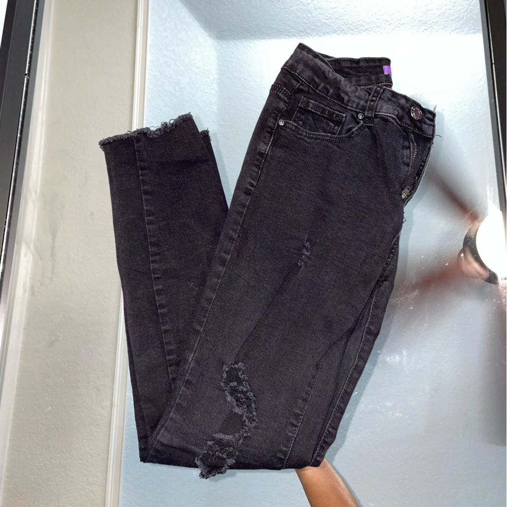 Black ripped jeans